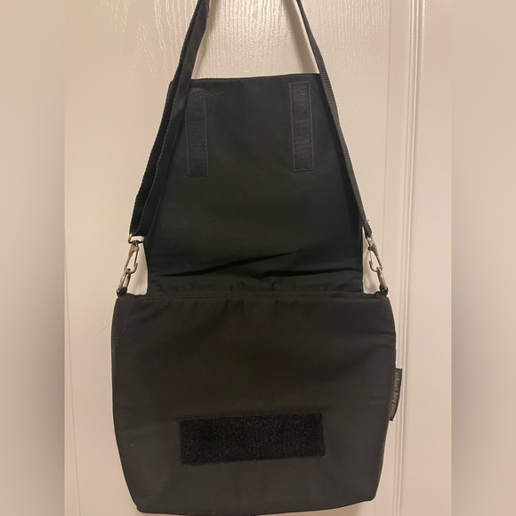 Janine King Designs cross body black and white canvas camera bag or purse - Picture 3 of 16